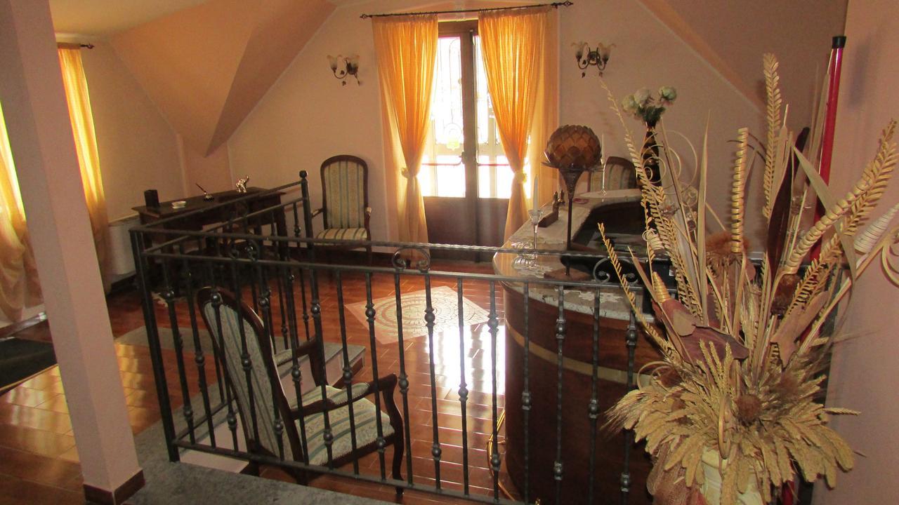 Al Palazzetto Set Fair 3*